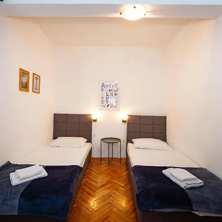 Beautiful In With Wifi Apartment