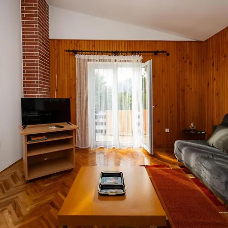 Apartment Beautiful In With Wifi Seline